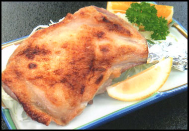 自慢のもも焼き 571円(税抜)