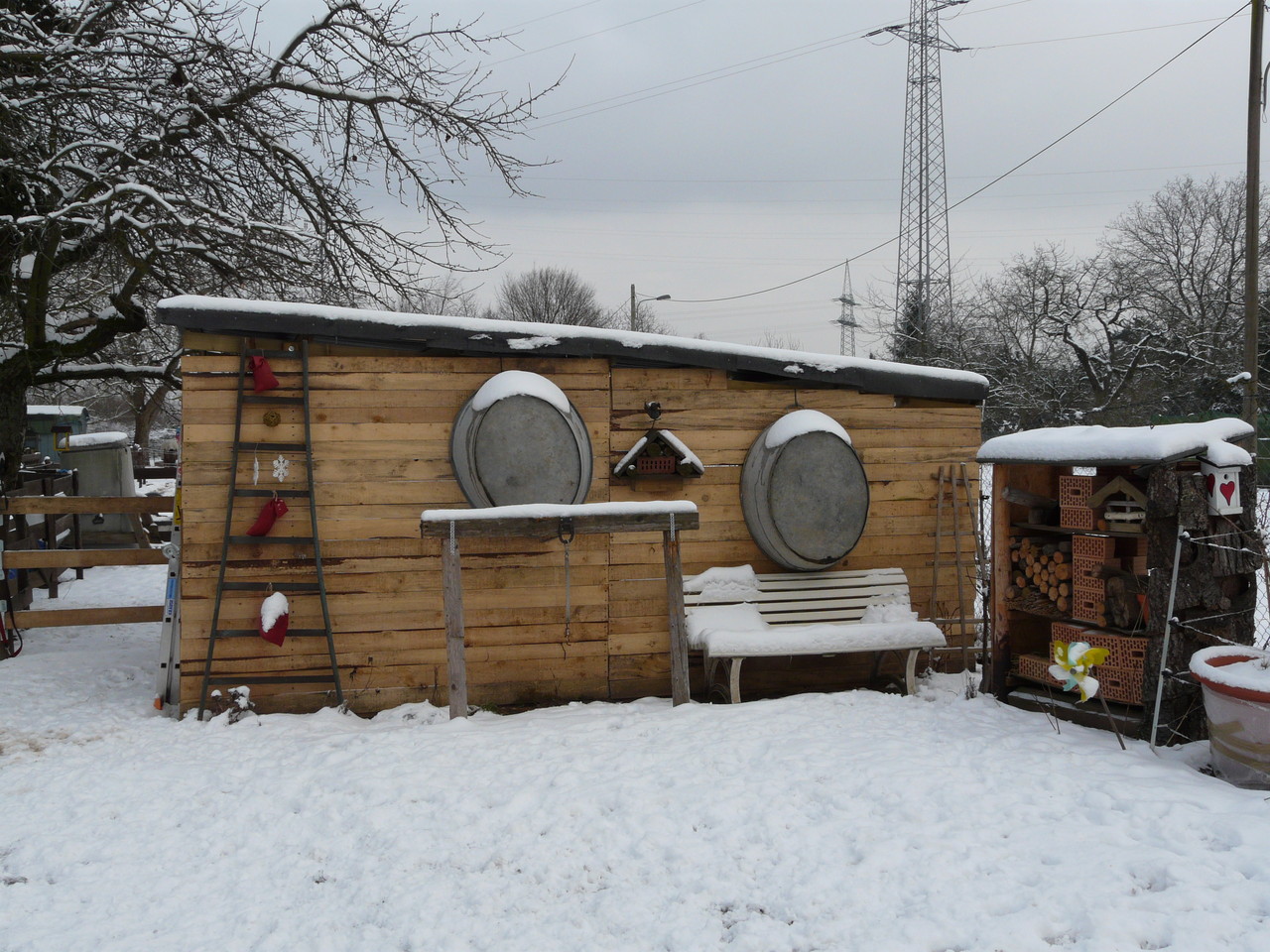Winterimpression Stallrückseite und Schmiedeplatz
