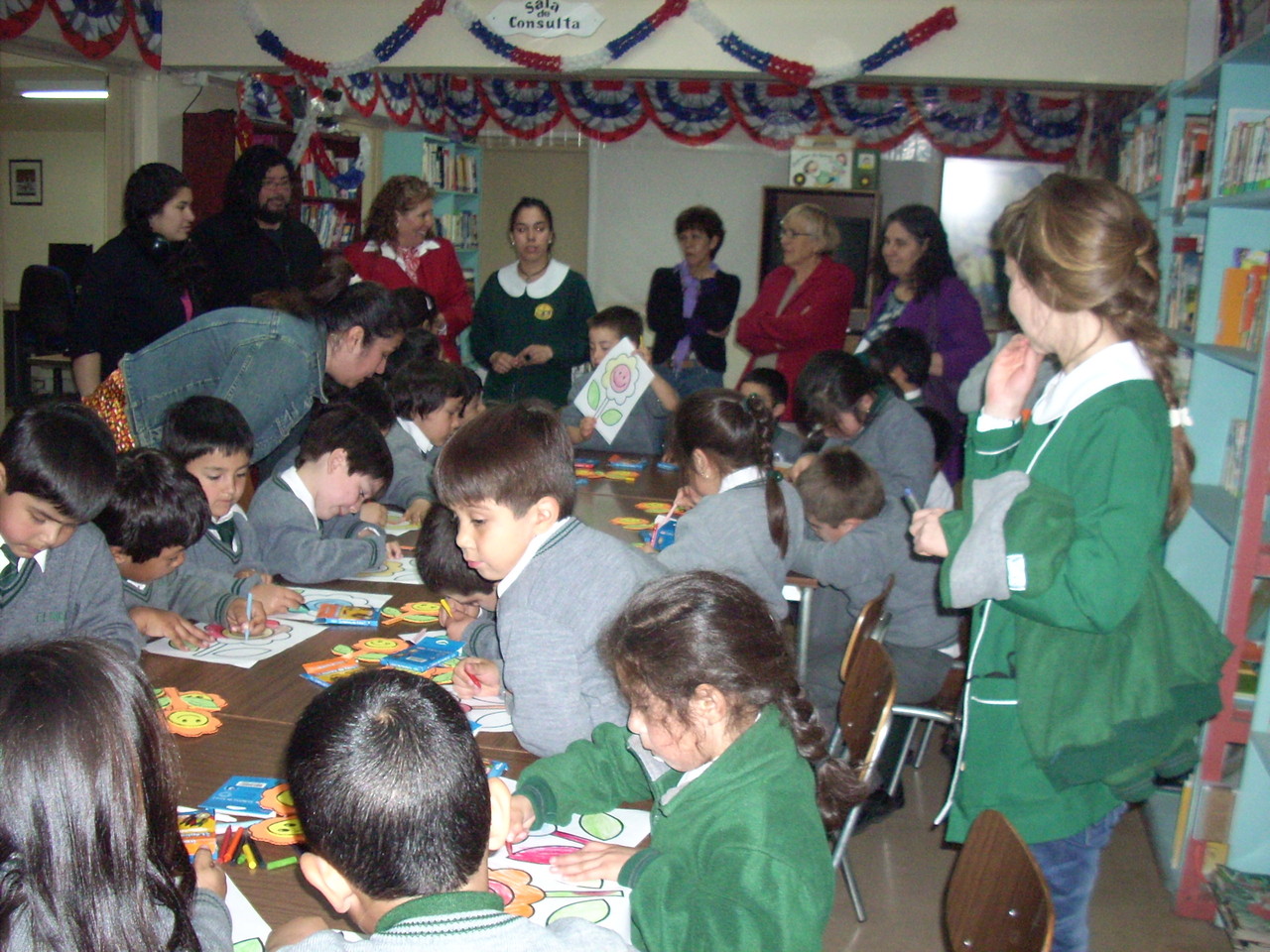 Apoyo en la visita de colegios a la biblioteca año 2011