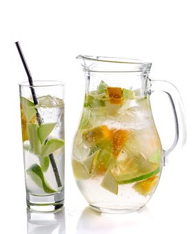 Homemade: Pfirsich-Zitronen-Limonade