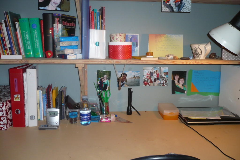 Für euch sogar extra aufgeräumt: mein Schreibtisch!