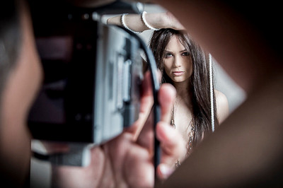 Bild 4 zum erotischen Fotoshooting mit MissSchweiz Dominique Rinderknecht