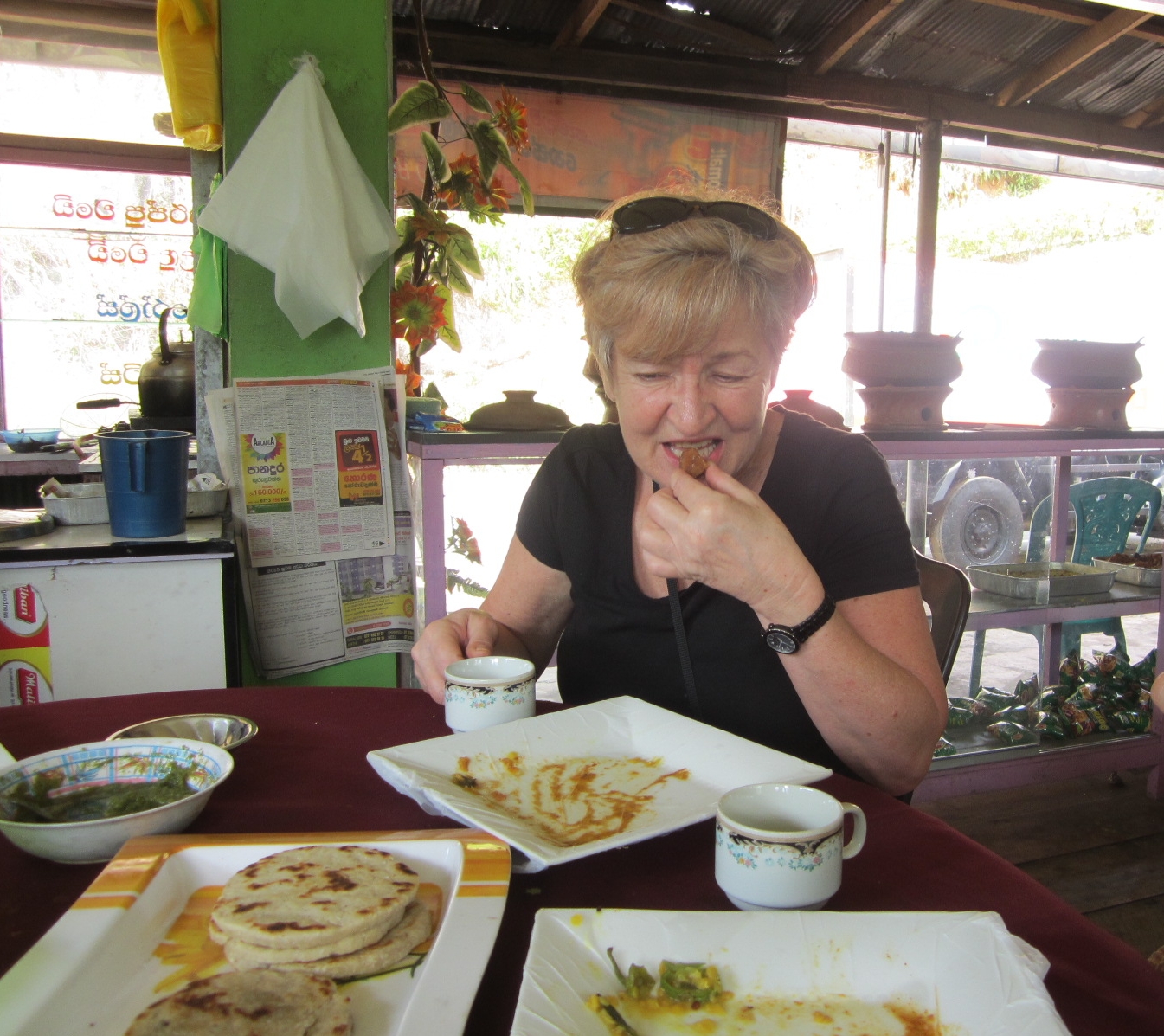 Auf der Tour beim Essen : Roti