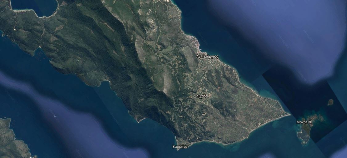 Draufblick auf 34300 Lichada auf der Insel Euböa (oder auch Evia genannt)