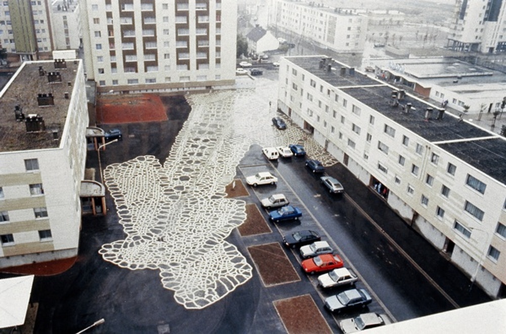 sol / François Morellet, Calais, 1989