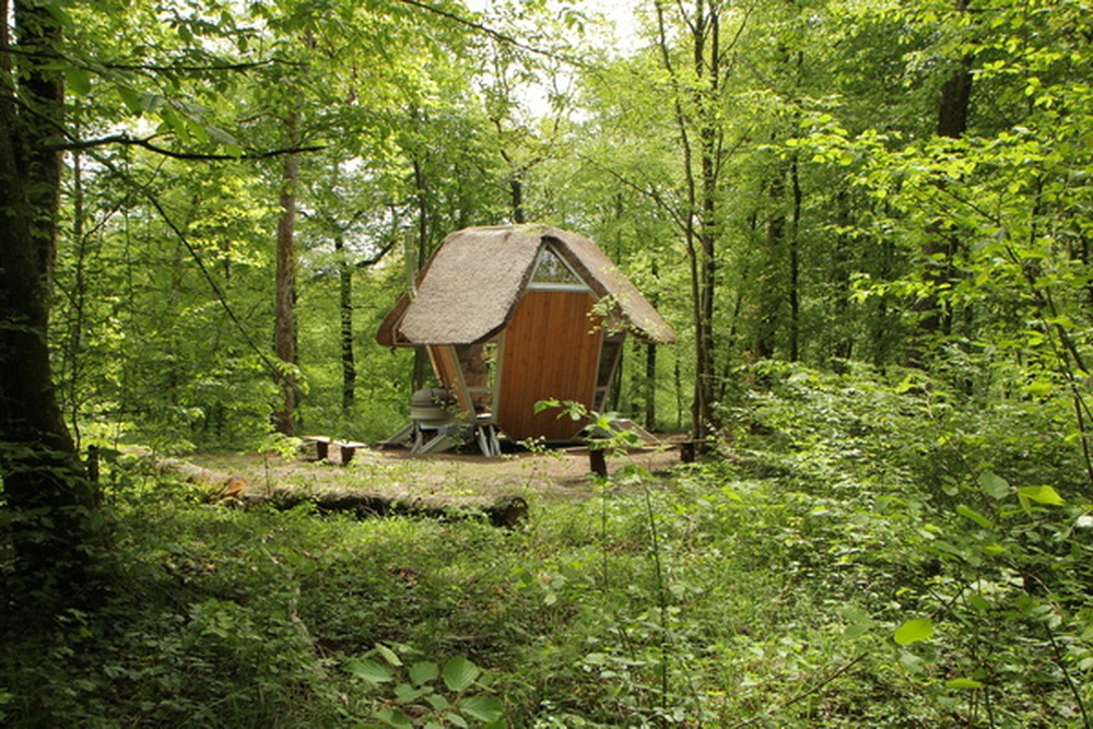 habitat nomade / Matali Crasset, Fresnes-au-Mont, 2010