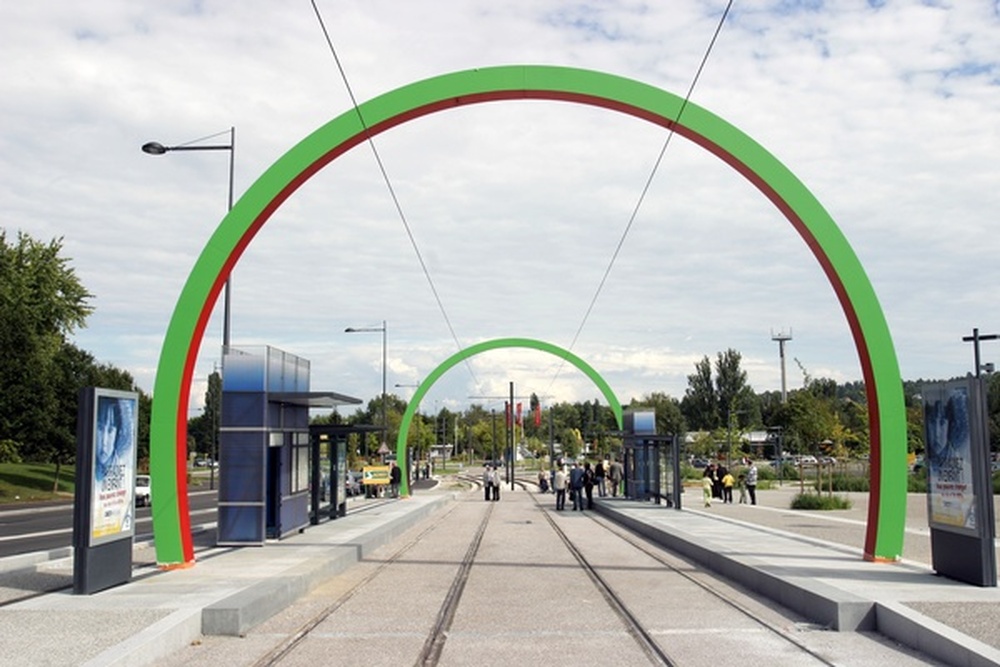 tramway / Daniel Buren, Strasbourg, 2006