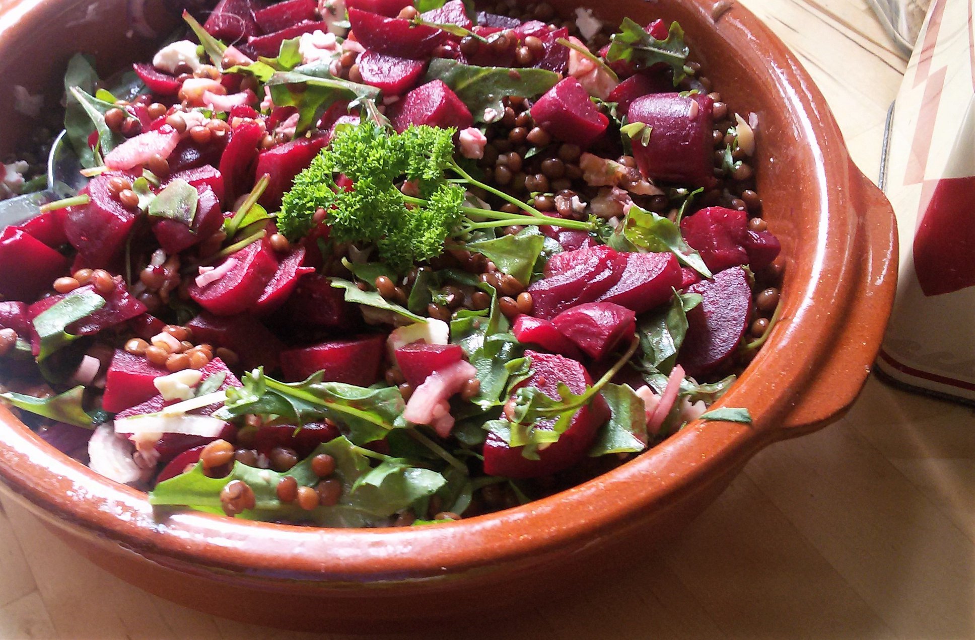 Rode bietjes salade met walnoten