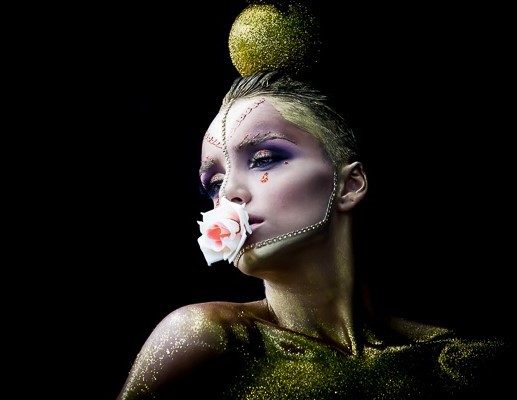 Creative Make-up. Photo by Carsten Rentz / Artist Alexandra Iuliana