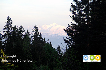 Abendlicher Blick zum Mont Blanc