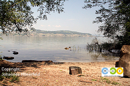 Badestrand am Murtensee