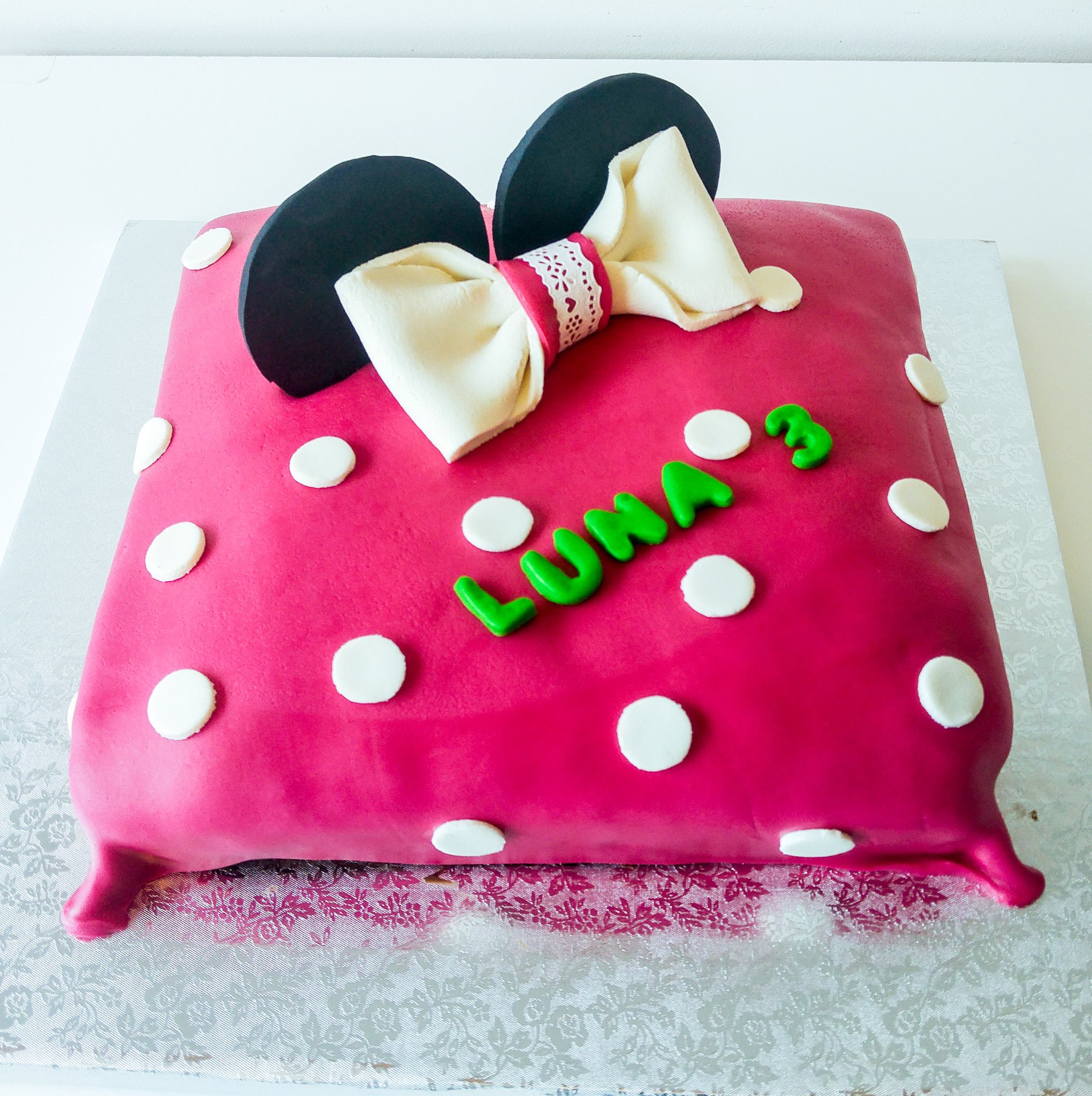 Gâteau d'anniversaire Minnie Mouse