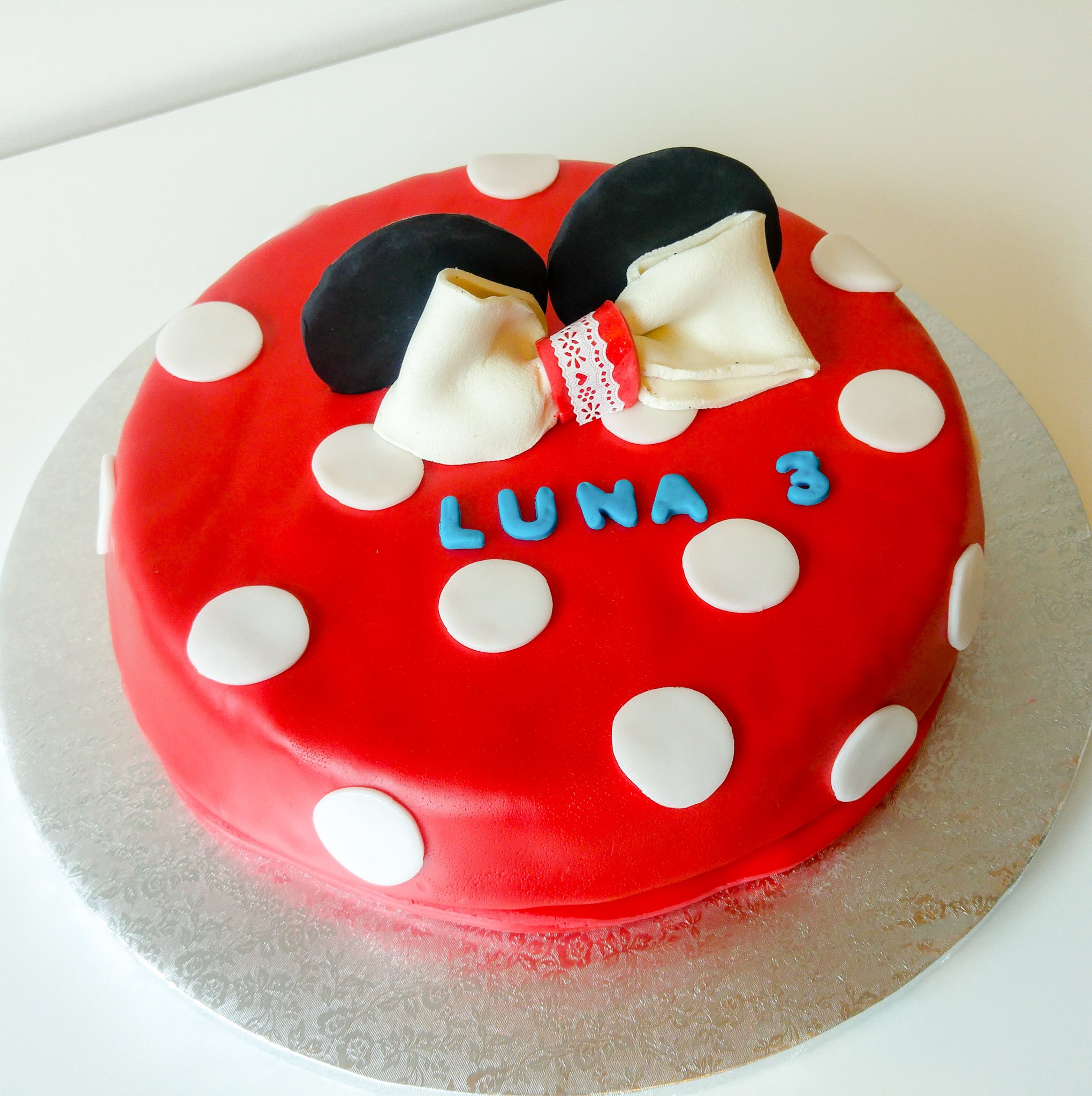 Gâteau d'anniversaire Minnie Mouse