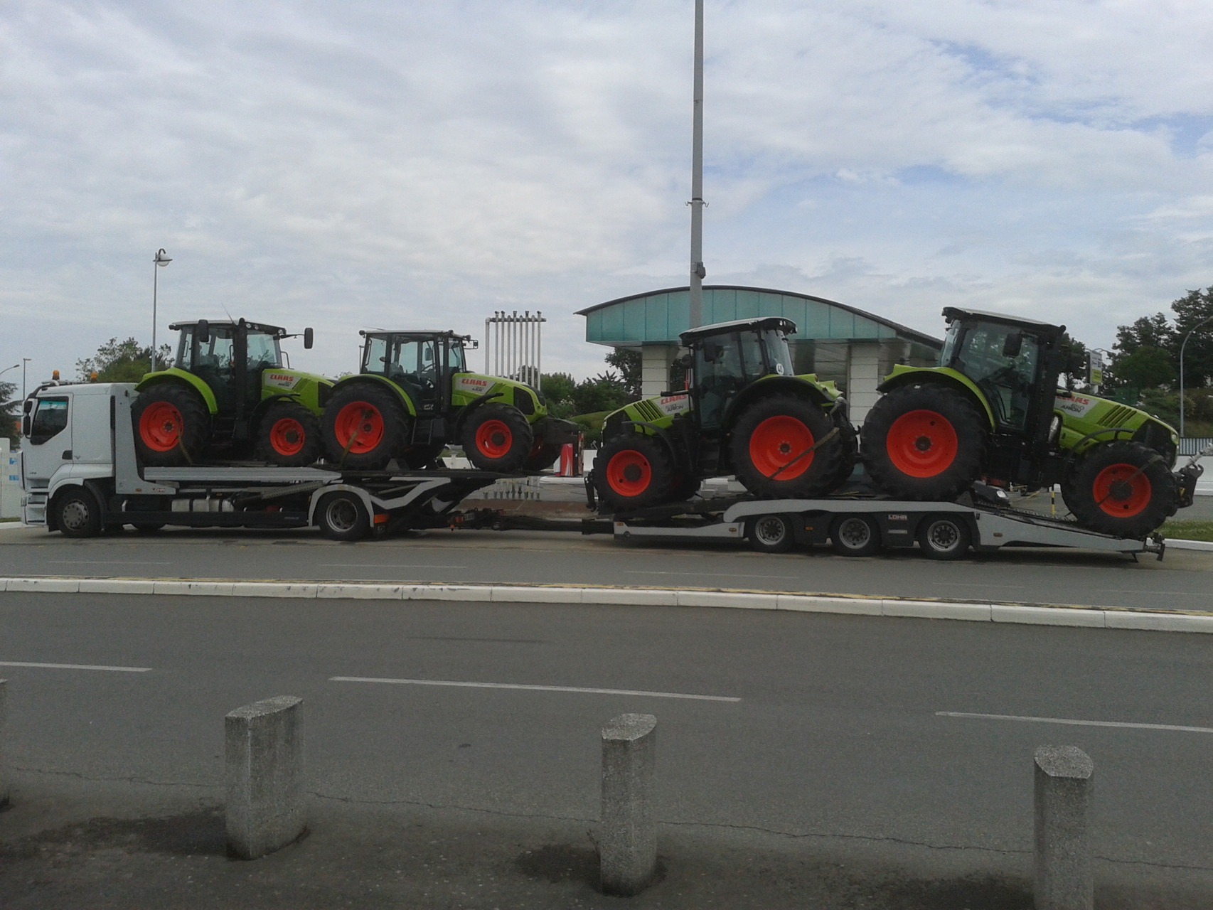 Transport de tracteurs