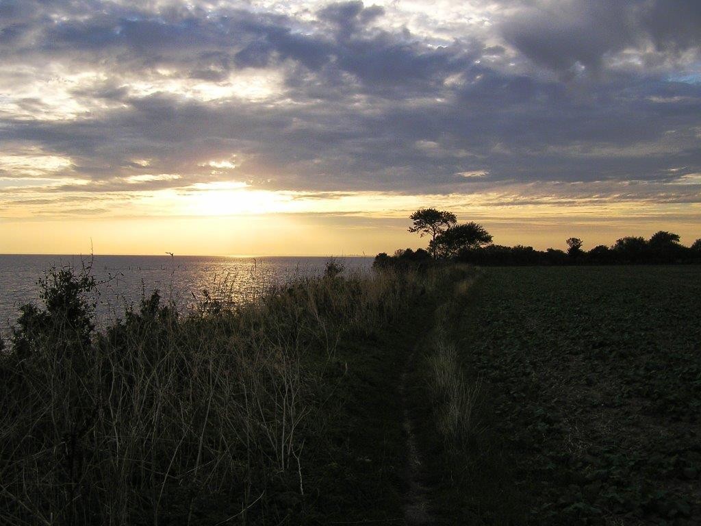 Sonne an der (Steil-)Küste