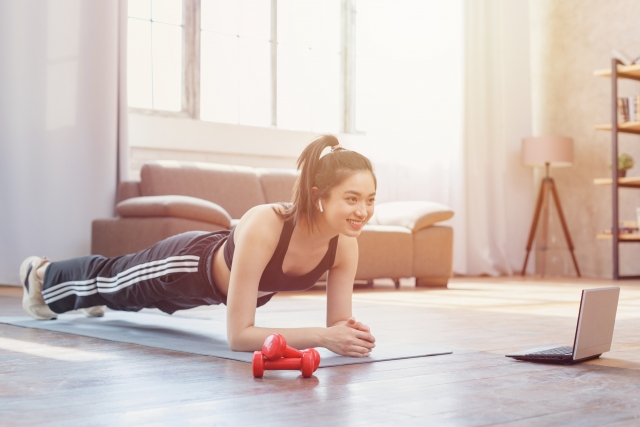 運動不足により筋肉量は低下する！？筋肉量が落ちるリスクと運動の必要性について