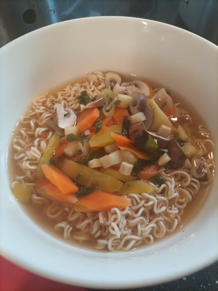 Misosuppe mit Gemüse und Nudeln - Psytrance kitchen Misosuppe mit Gemüse und Nudeln - Psytrance kitchen