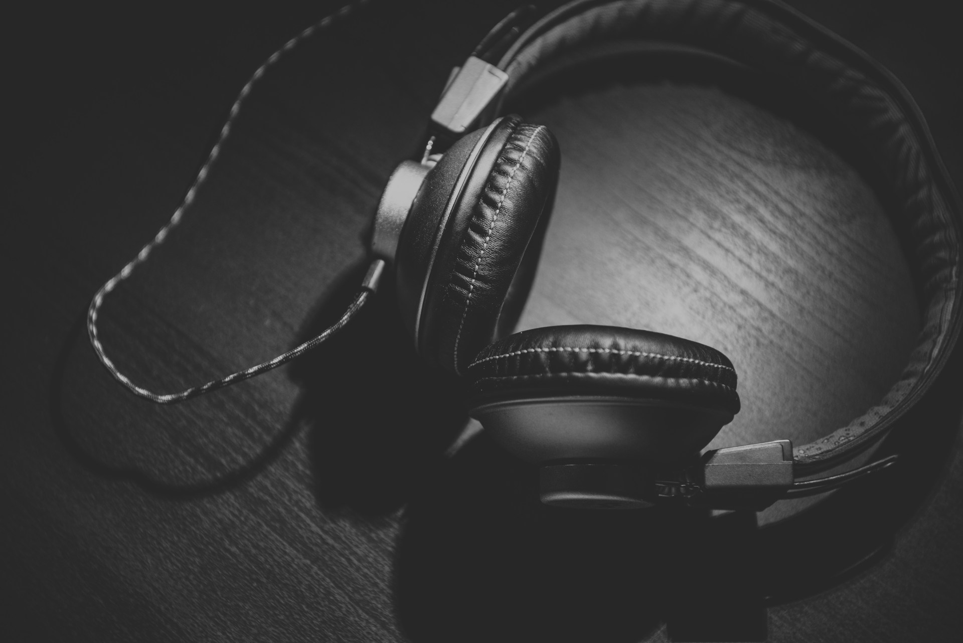 Download Deezloader With this app you can download songs, playlists and albums directly from deezers. download deezloader