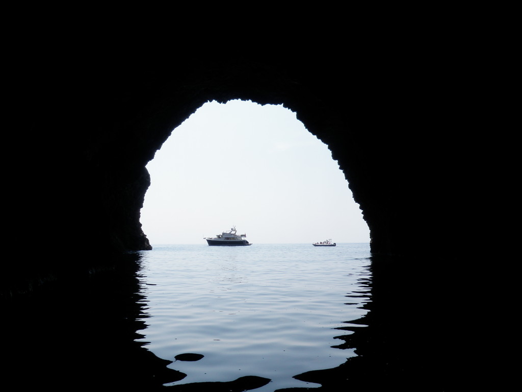 Aus dem Innern der Grotte