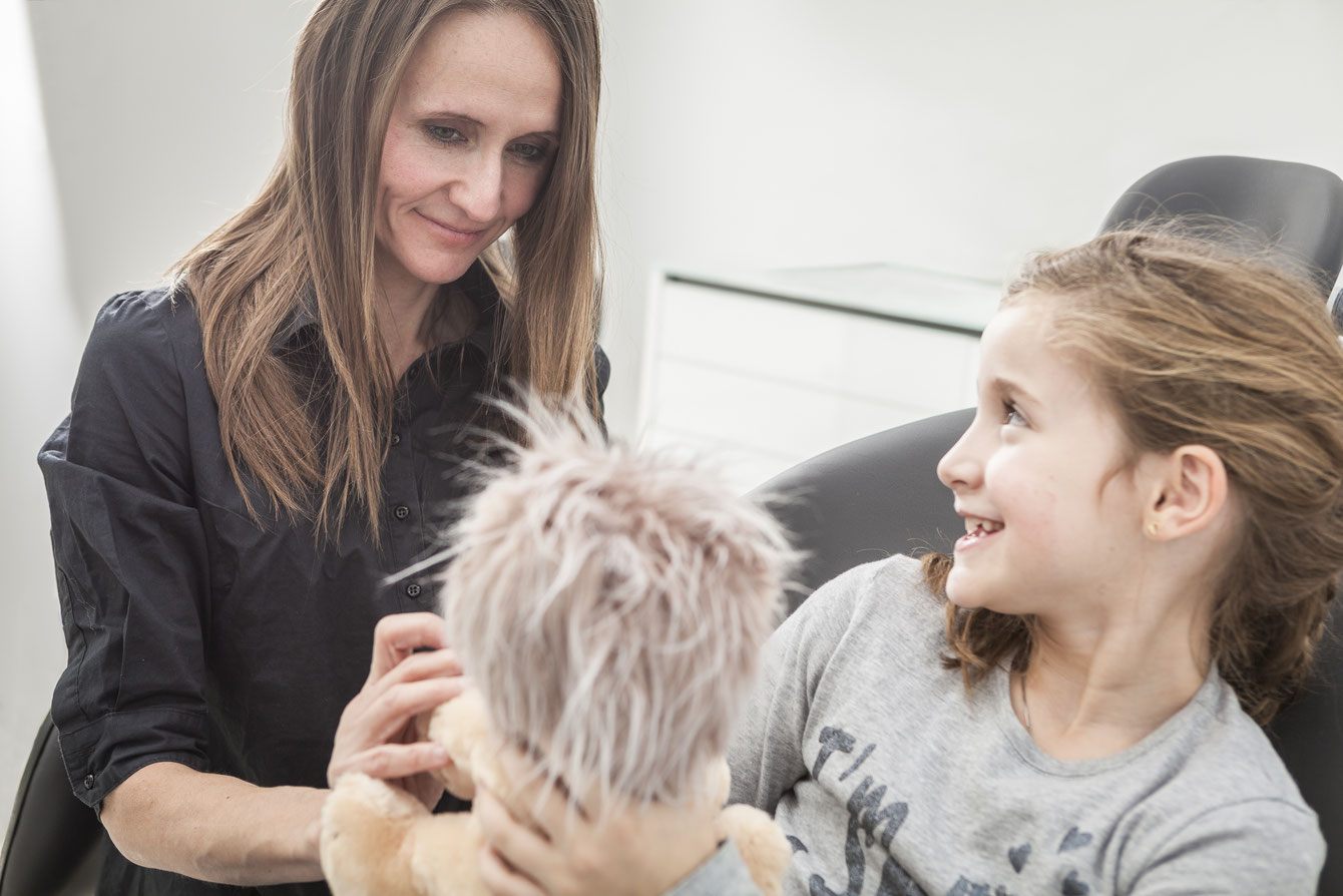 frühzeitige Gewöhnung von Kindern an den regelmäßigen Zahnarztbesuch