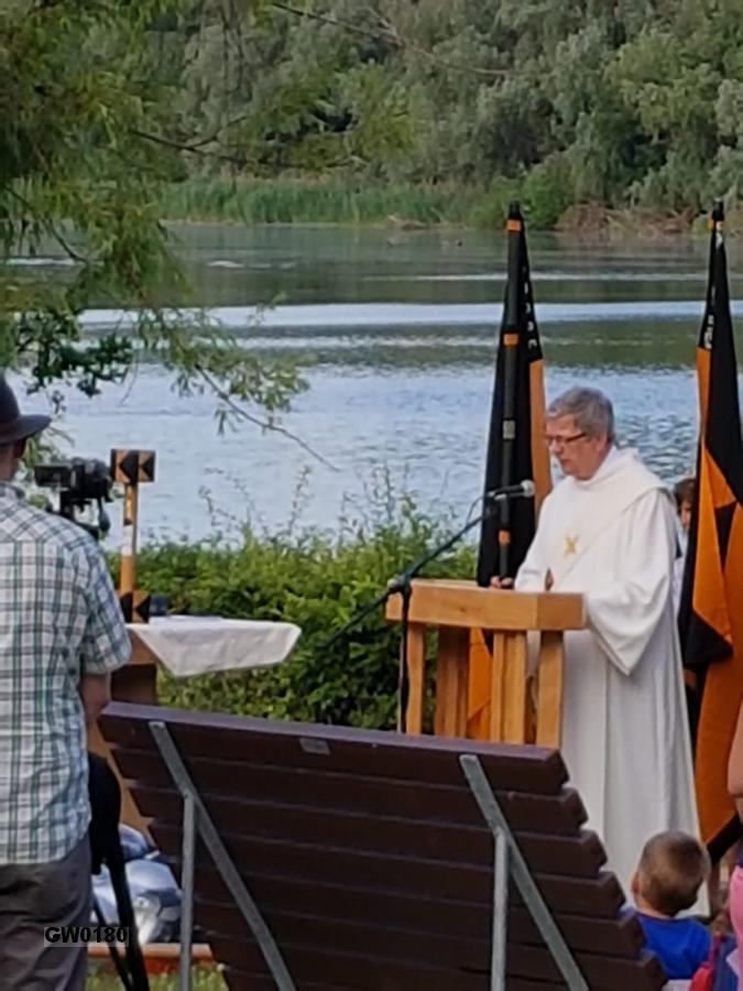 "Die eine Welt - unser gemeinsames Haus" ist auch Thema der Grußworte vom Diözesanvorsitzenden Andreas Stellmann (Diakon, Kolpingwerk Diözesanverband Speyer)