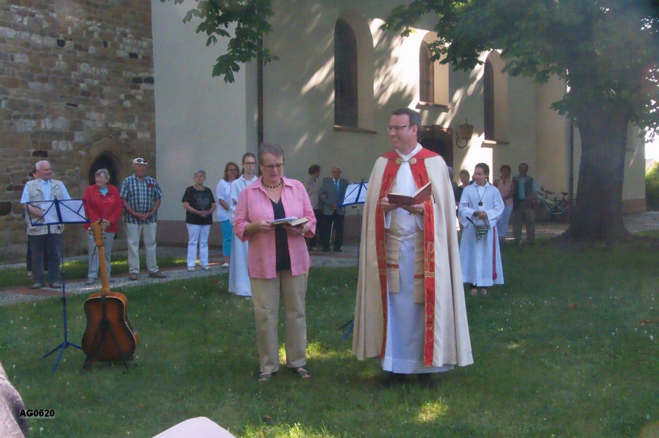 Ökumenischer Reisesegen mit Pfr. Andreas Rubel und Frau Gerda Gögel (Presbyterin)