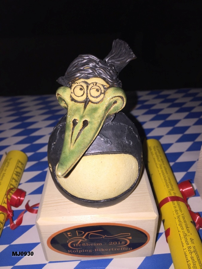 Elwedritsche-Pokal, handgefertigt vom Keramik-Atelier Rupp (Frankenthal)