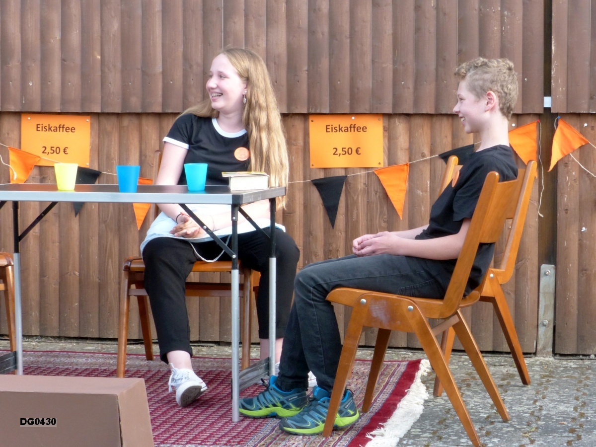 Unsere Theater-Kids mit dem selbstgeschriebenen Theaterstück über Adolph Kolping