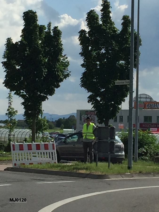 Sicherung des Kreisverkehrs im Roxheim