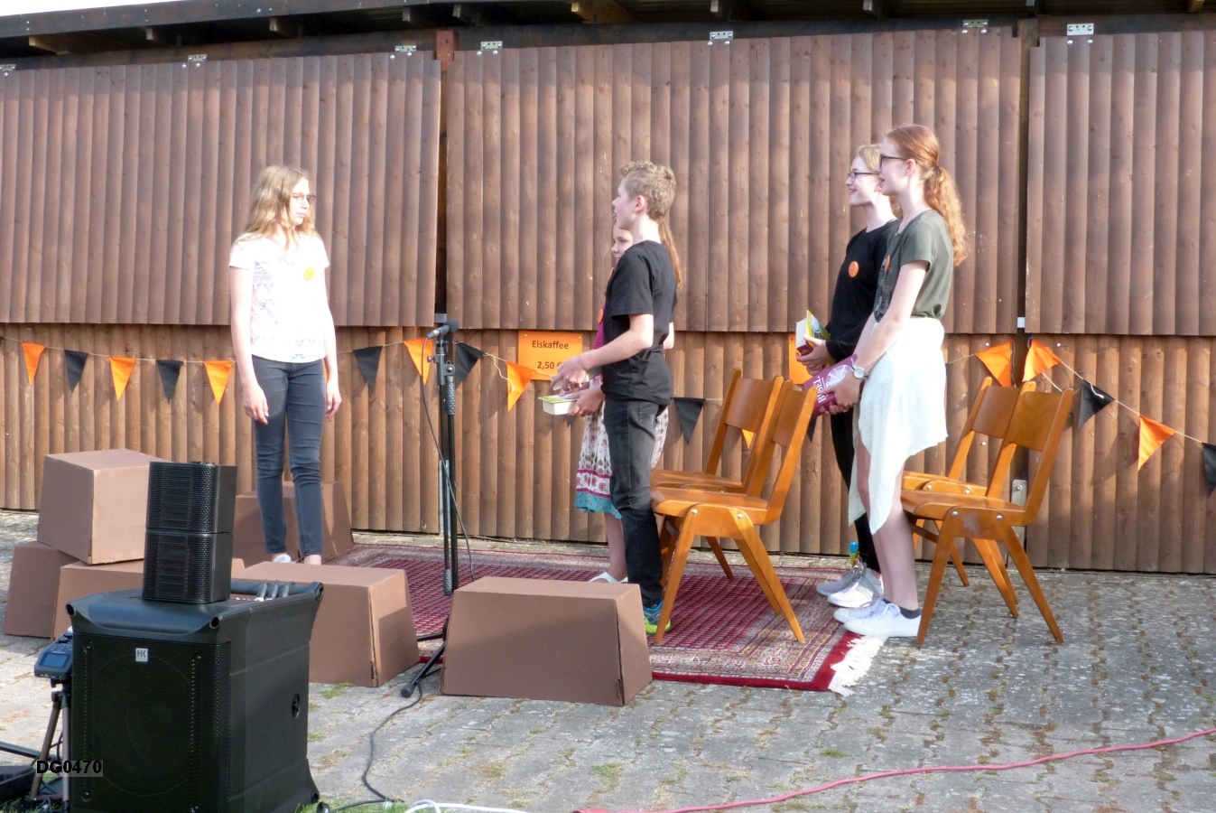 Unsere Theater-Kids mit dem selbstgeschriebenen Theaterstück über Adolph Kolping