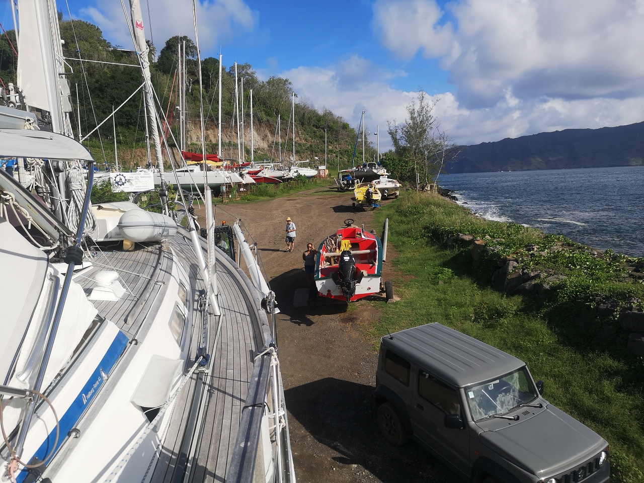 Einwassern und Losfahren in die nördlichen Marquesas