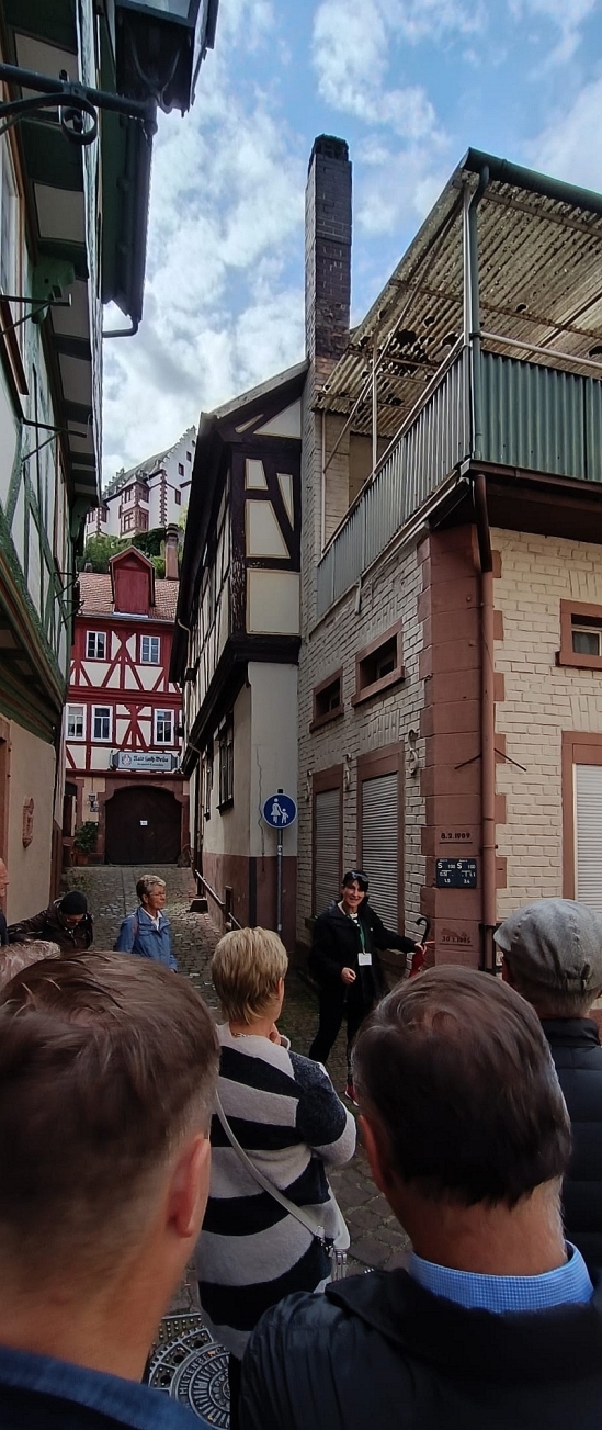 Toller Vereinsausflug in die Fachwerkstadt Miltenberg mit Mainschifffahrt !