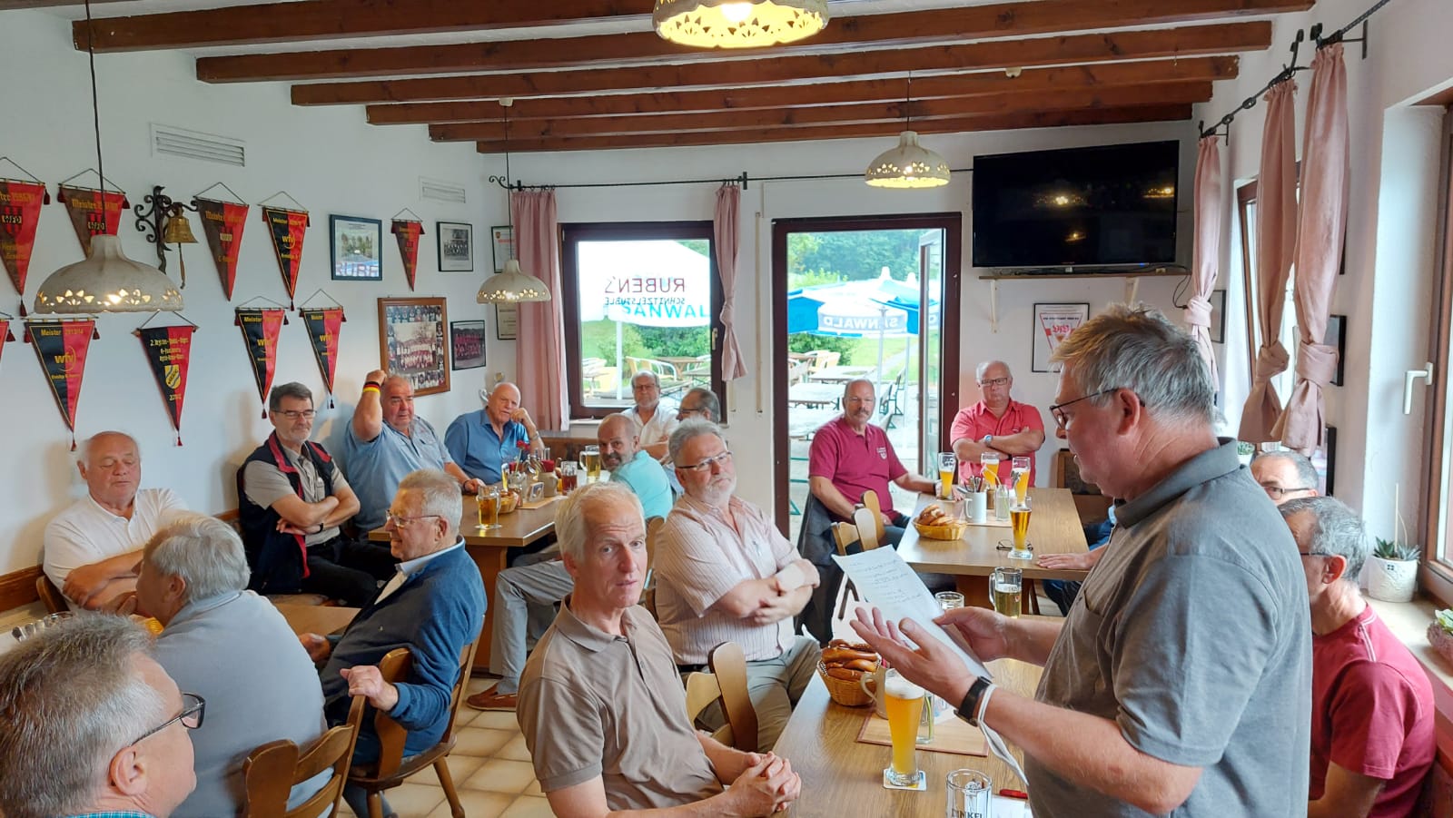 Weißwurstfrühstück - gut wieder hier zu sein, gut euch zu sehen !