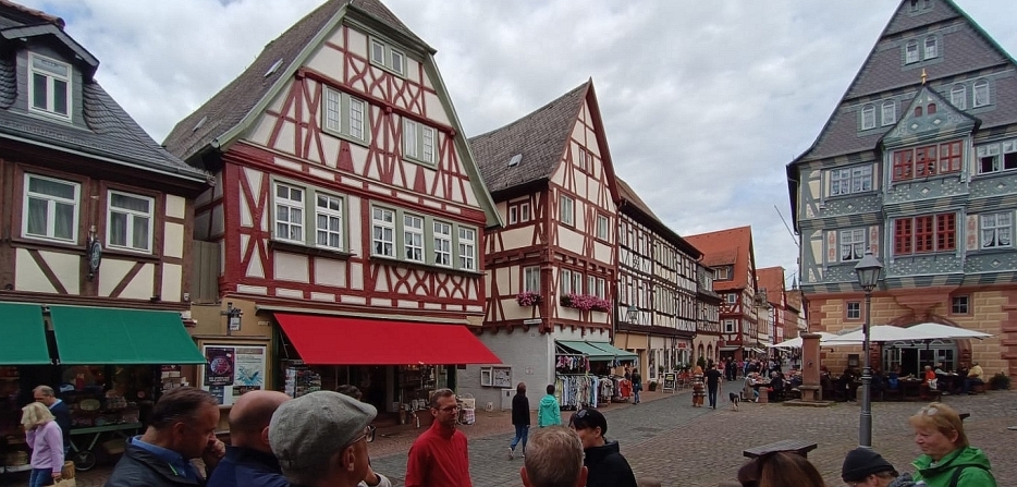 Toller Vereinsausflug in die Fachwerkstadt Miltenberg mit Mainschifffahrt !
