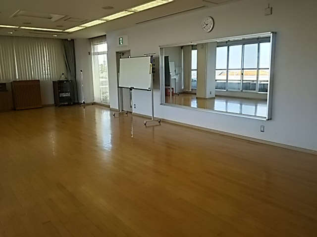 3階の見晴らしの良いお稽古場所ですぅ🎵