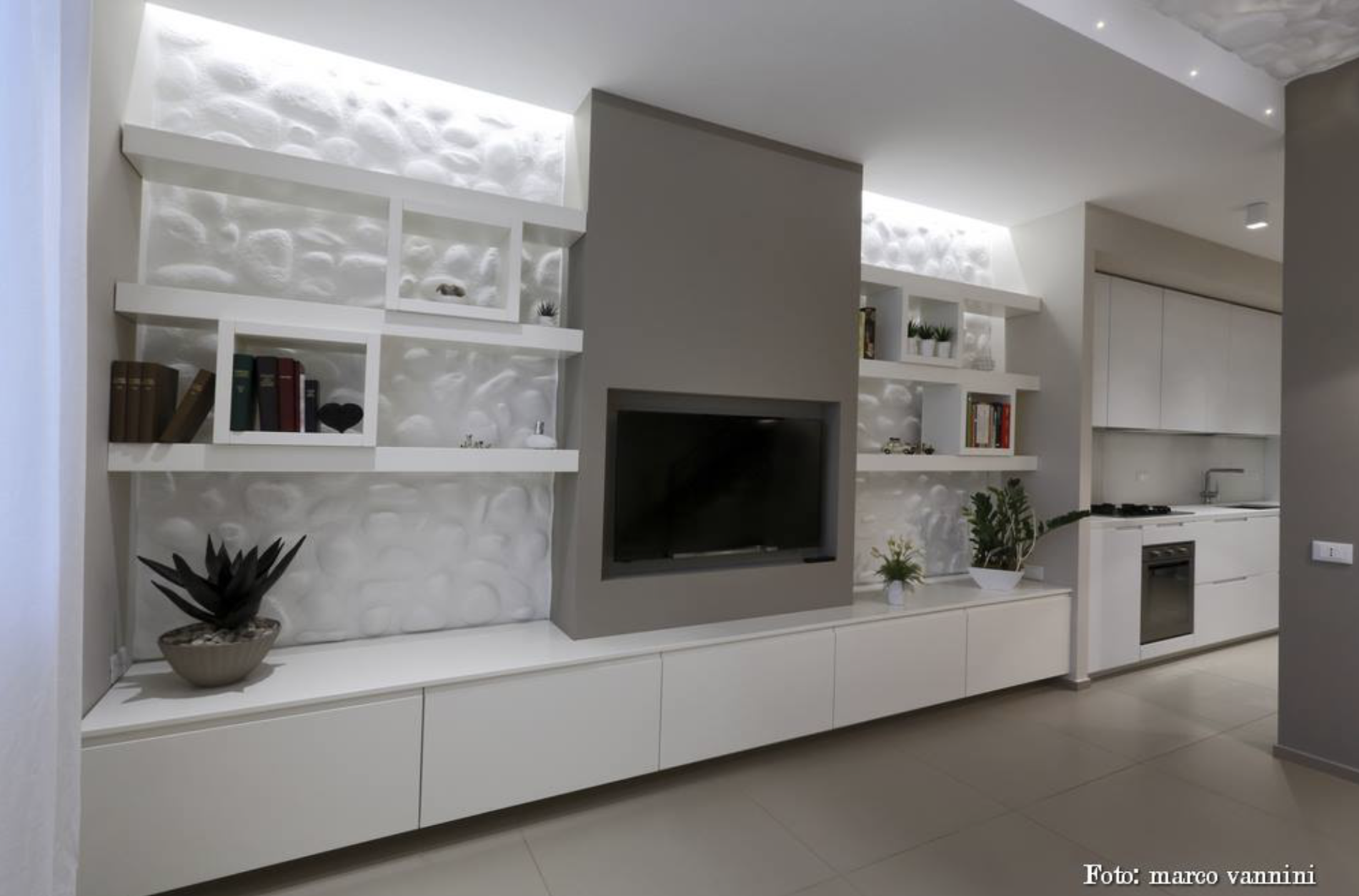 Parete TV in cartongesso: idee, design e progetti su misura