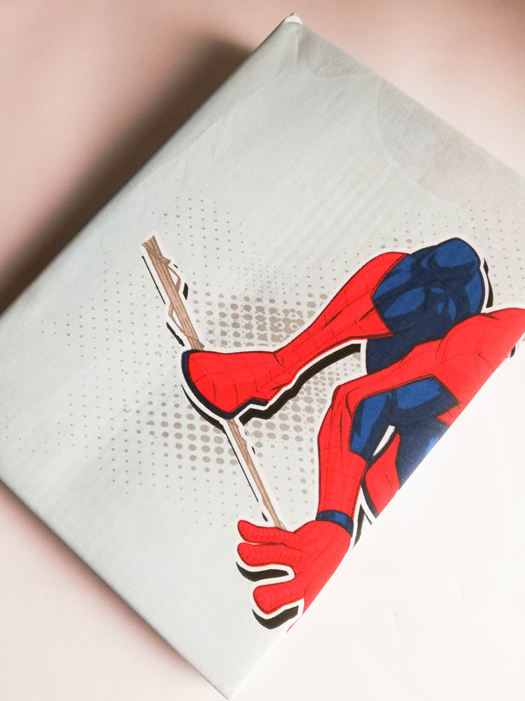 Completo lenzuola Spiderman-Marvel per letto singolo una piazza. B636