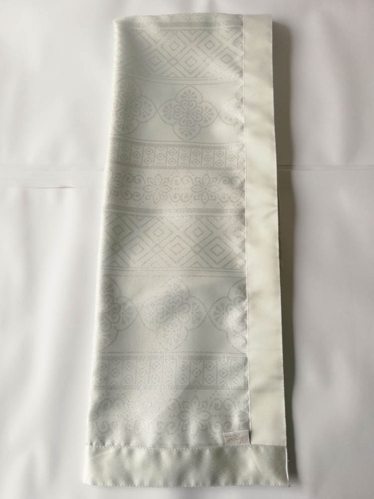 Copritavola natalizia Preziosa per 24 persone 140x450 cm in Jacquard. Col.Argento.B656