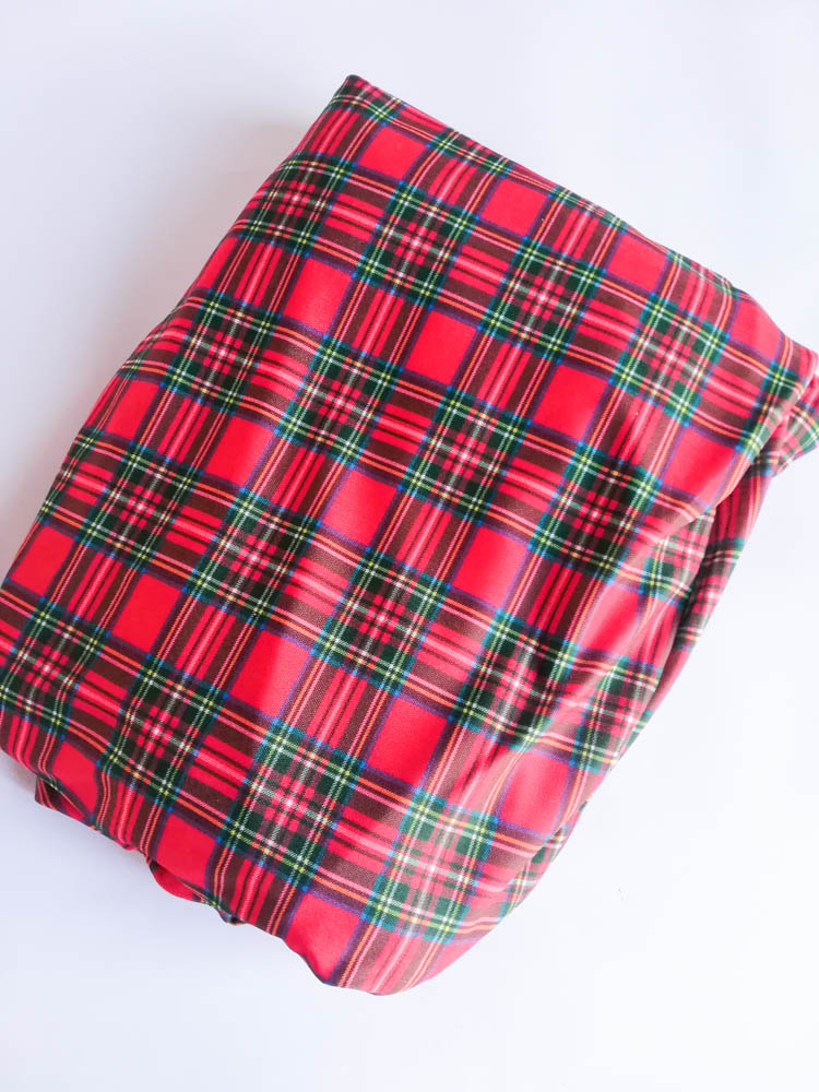 Vestisedia o coprisedia 6 pezzi in tessuto scozzese natalizio elasticizzato. Art.Scozzese. D133