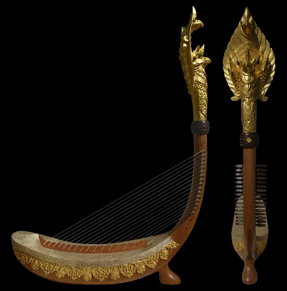 Wooden Garuda head, Angkorian motif, waxed wood, golden sheet