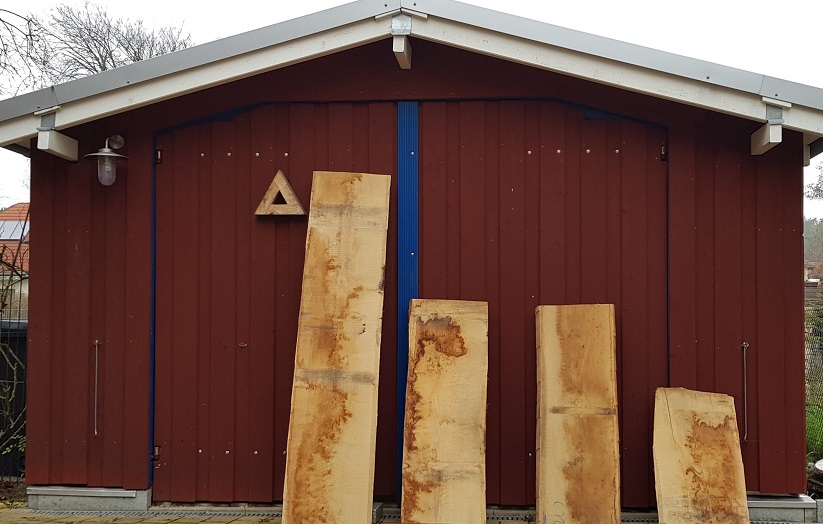 an oak slab 520 cm 65mm thicknes