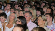 Eltern bei der Verabschiedung der Zehntklässler
