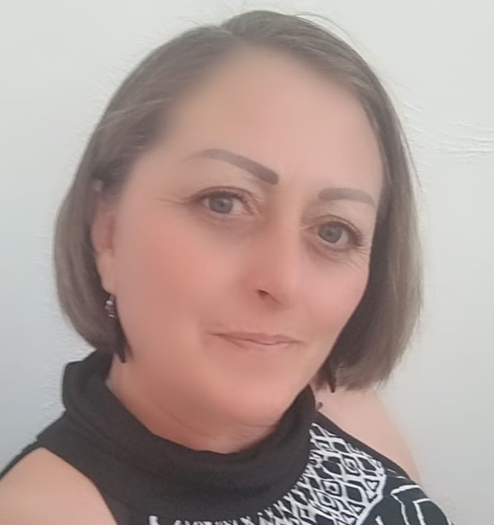 Nancy E. De la Peña H.(Directora Escolar)