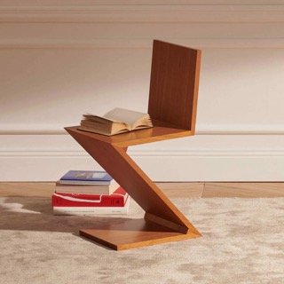 https://designitaly.com/fr/products/cantiliver-wood-chair-zig-zag-gerrit-t-rietveld-cassina