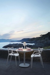 https://the-woods.fr/en/products/chaises-masters-de-eugeni-quitllet-philippe-starck-kartell