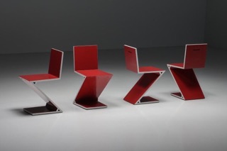 https://www.pamono.fr/chaise-zig-zag-en-laque-rouge-par-gerrit-thomas-rietveld-pour-cassina