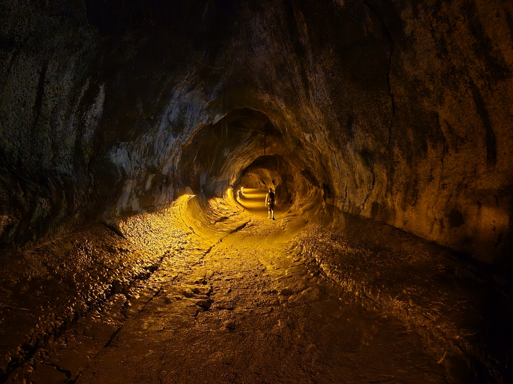 📍Nāhuku – Thurston Lava Tube