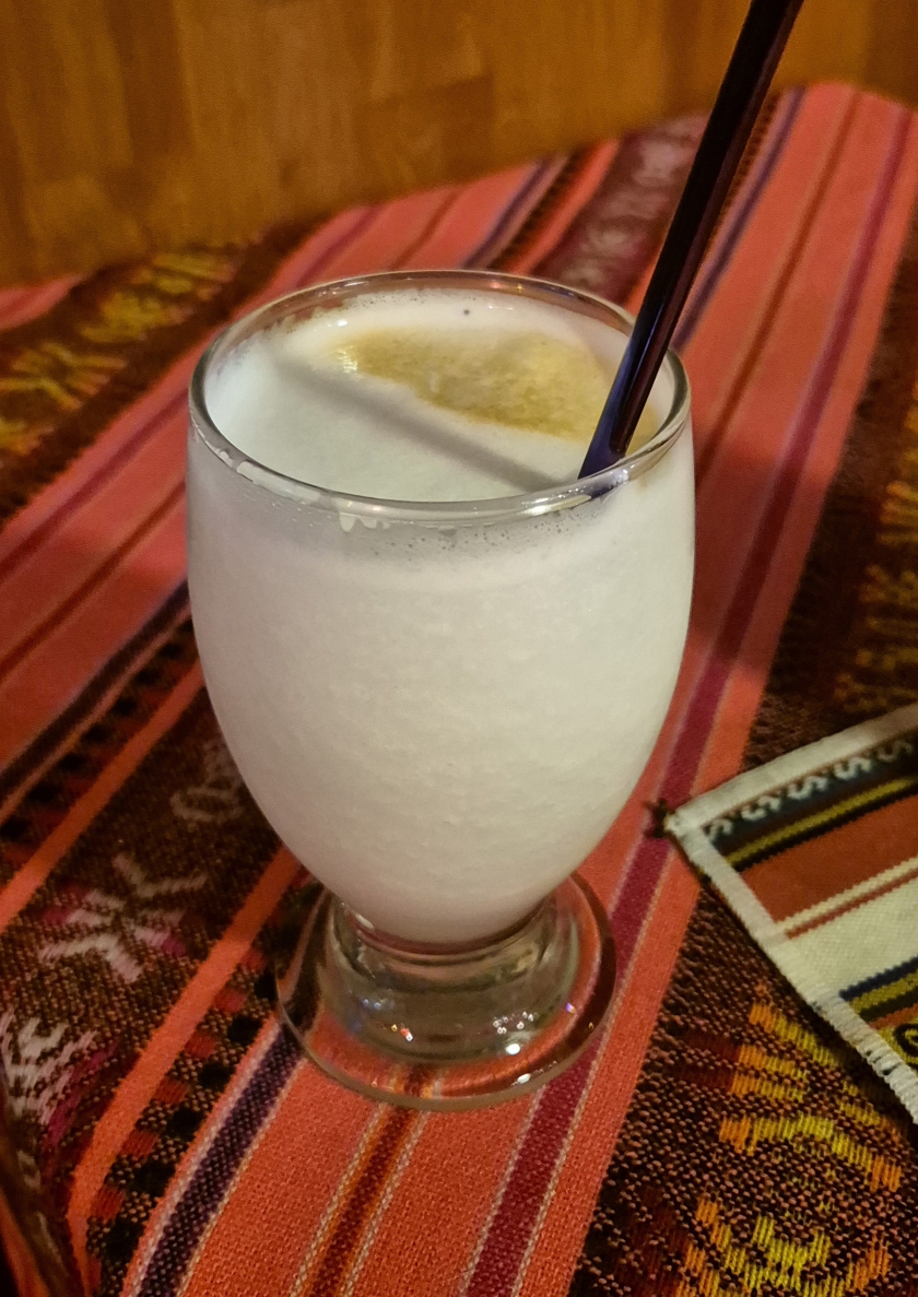 Singani Sour @ TIKI MAUI RESTO CAFE 😍