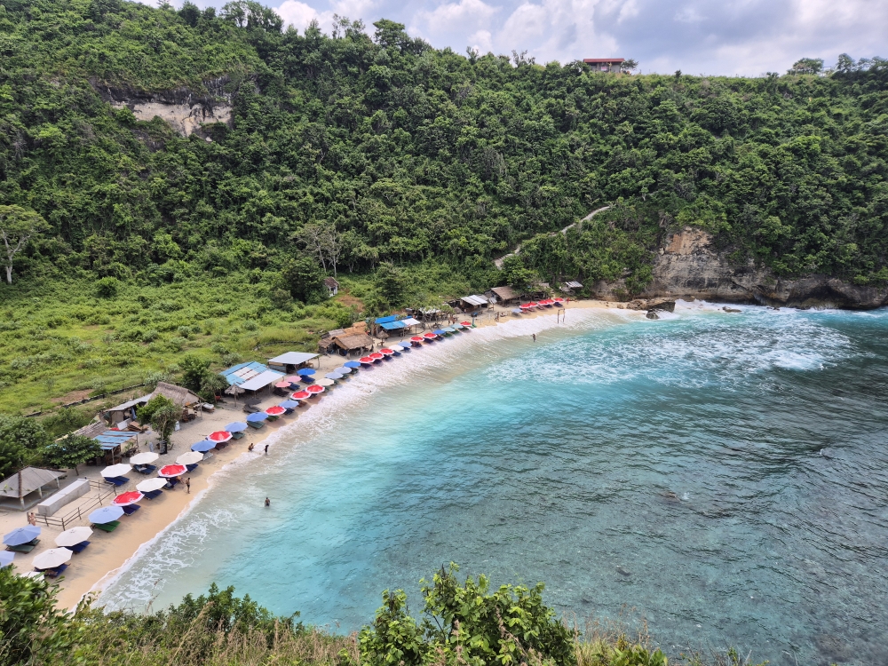 📍Atuh Beach