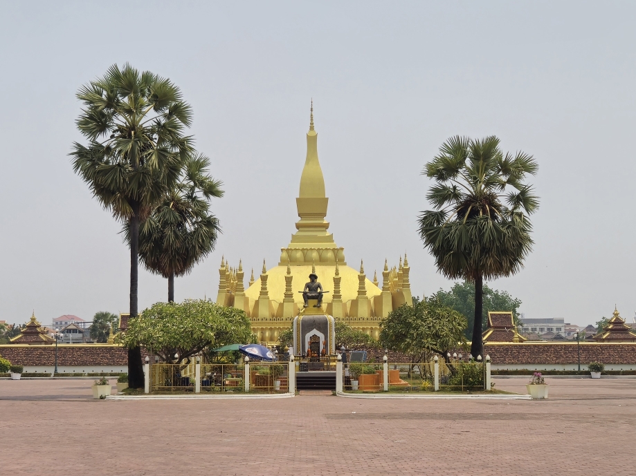 📍 Pha That Luang